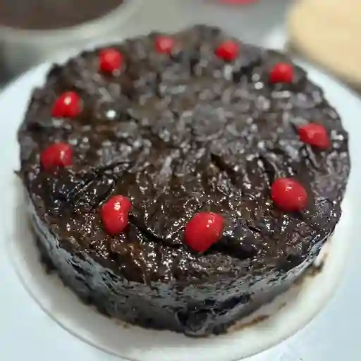 Porcion torta negra envinada