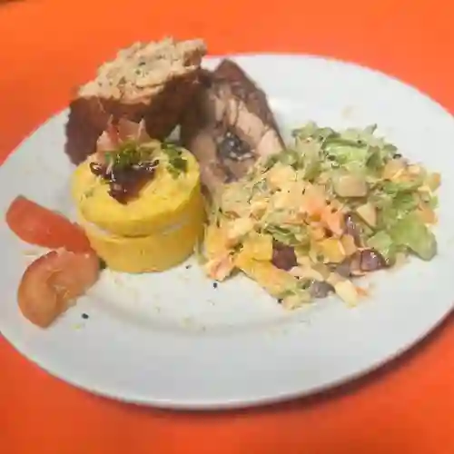 Lomo Relleno en Salsa de Champiñones