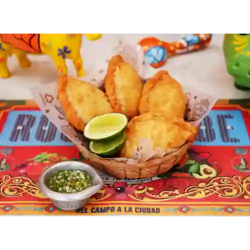 Canasta 4 Empanadas Campesinas