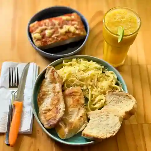 Combo Pollo/plancha y Tallarines Bs Mar