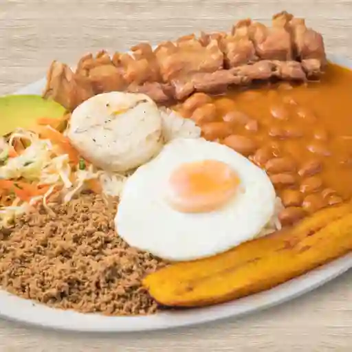 Bandeja Típica