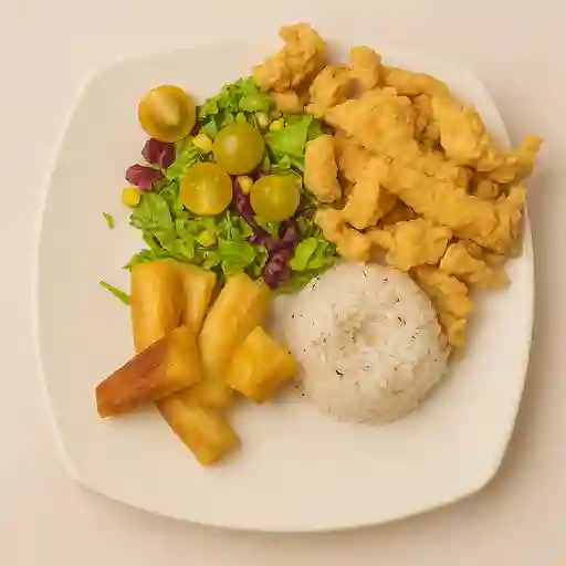 Dedos de pescado en salsa de la casa