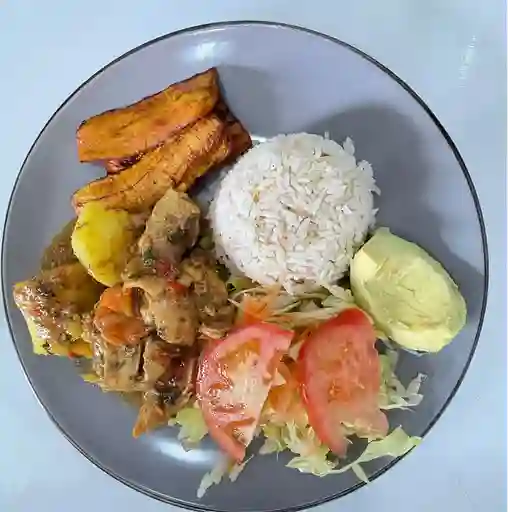 Pollo Guisado