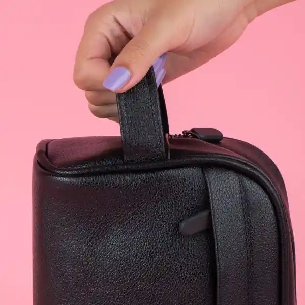 Cosmetiquera Tipo Piel Negro Miniso