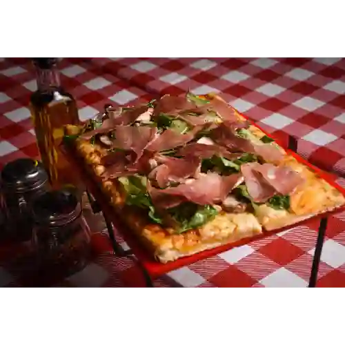 Pizza Huerta con Prosciutto