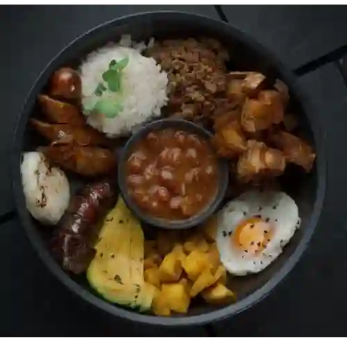 el Pecado Antioqueño (bandeja Paisa)