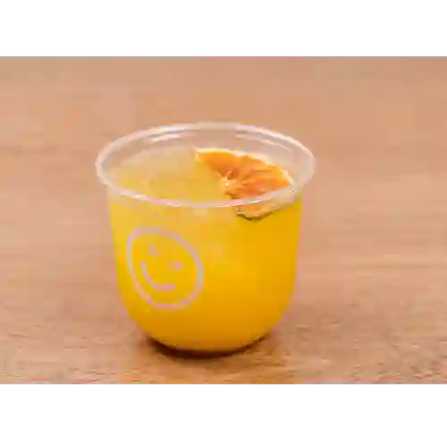 Agua Fresca de Mango y Jengibre
