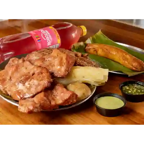 Llanera Pa 2 + Gaseosa + Maduro