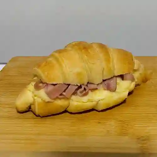 Croissant de Jamón y Queso