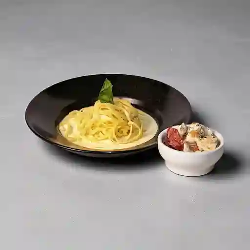 Pasta Pollo y Tocineta