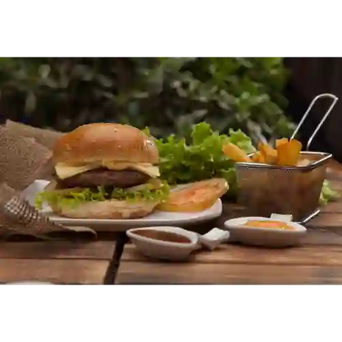 Hamburguesa Clásica en Combo