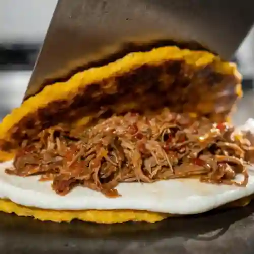 Cachapa con Carne