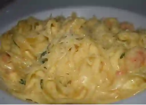Pastas Al Vino con Camarones