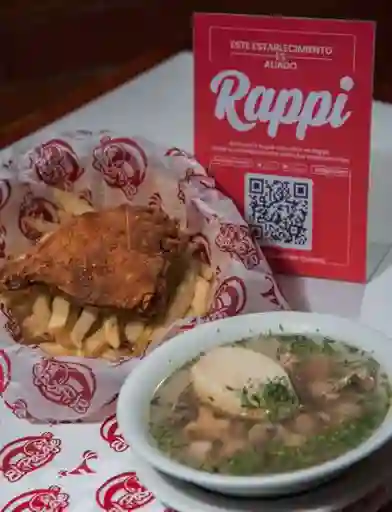 Consomé de Menudencias con 1/8 de Pollo