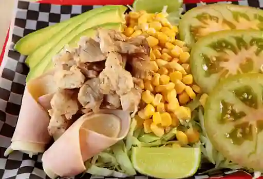 Ensalada Mixta de Pollo
