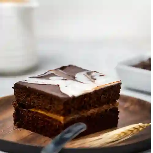 Brownie Humedecido en Tres Leches