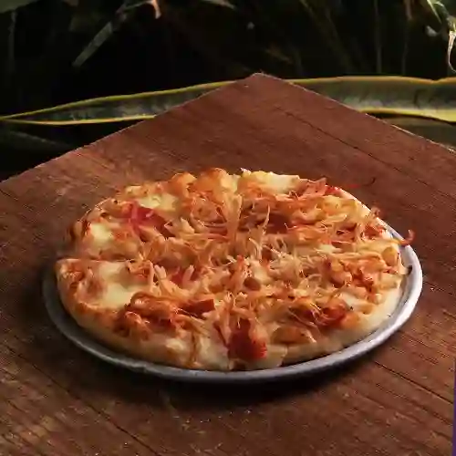 Pizza de Salami y Pollo Familiar