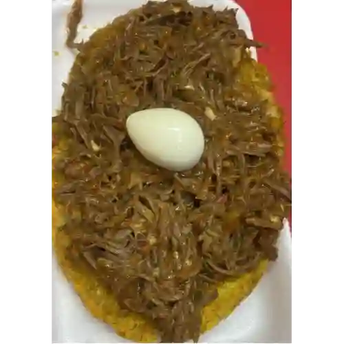 Patacón con Carne