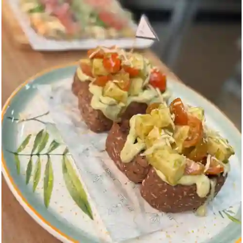Tostada Al Pesto