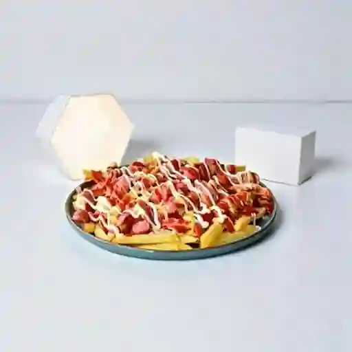 Salchipapa Americana