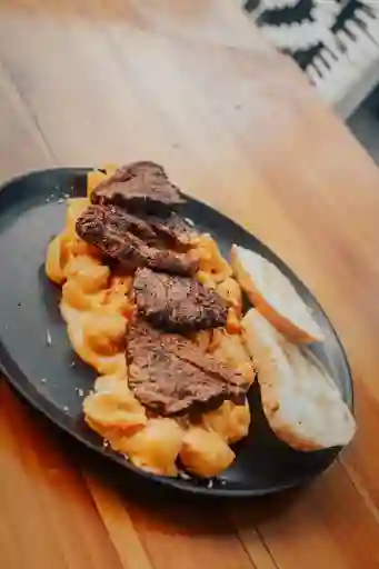 Duo Mac N Cheese & Lola Pepper