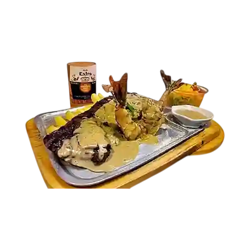 Lomo en Salsa de Camarones