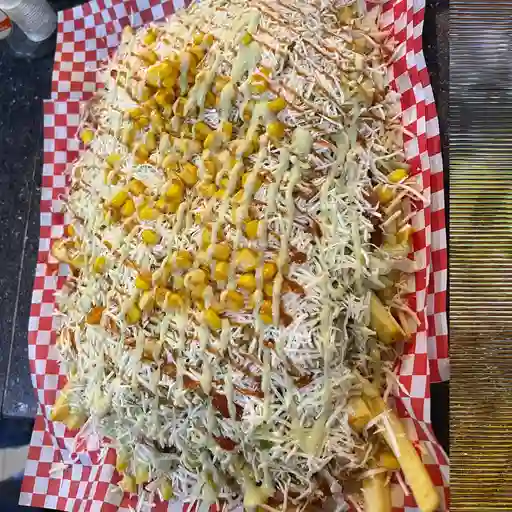 Salchipapa super especial 3 personas