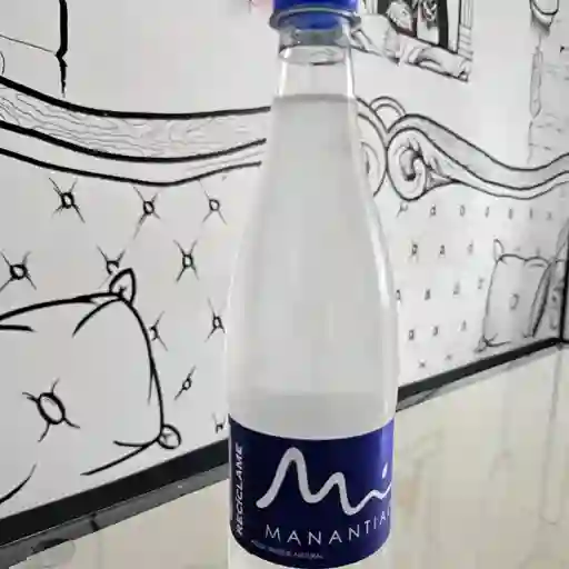 Agua manantial