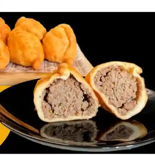 Empanada Solo Carne
