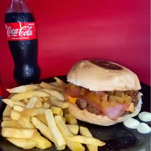 Piña Fest + Papas 100gr + Gaseosa Mini