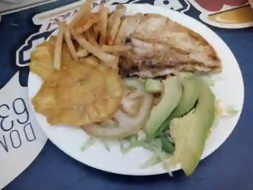 Medio Lunch