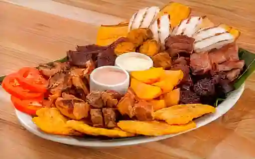 Picada Familiar + Coca Cola 1.25 l