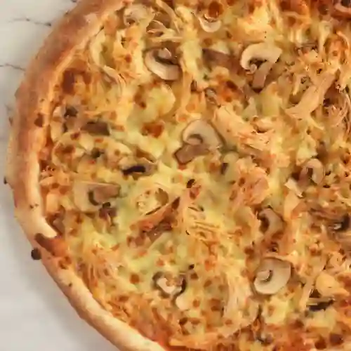 Pizza Pollo E Funghi Grande