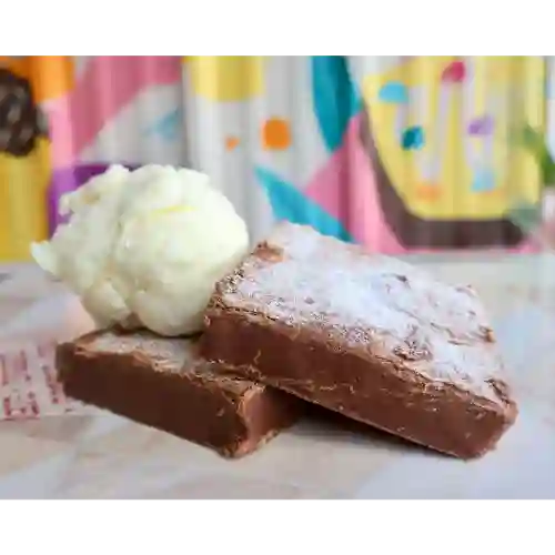 Brownies con Helado Gratis