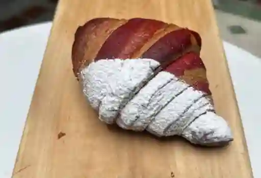 Croissant de Frutos Rojos