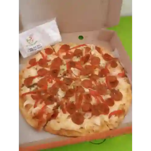 Pizza Chorizo Pimentón Cebolla