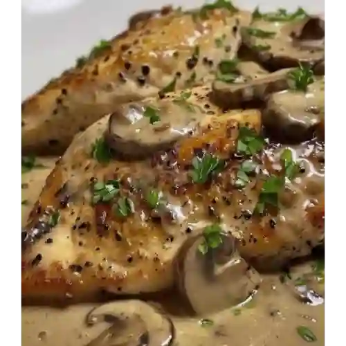 Pechuga en Salsa de Champiñon