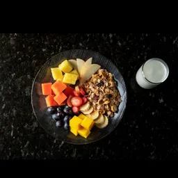 Frutas, Granola y Yogur