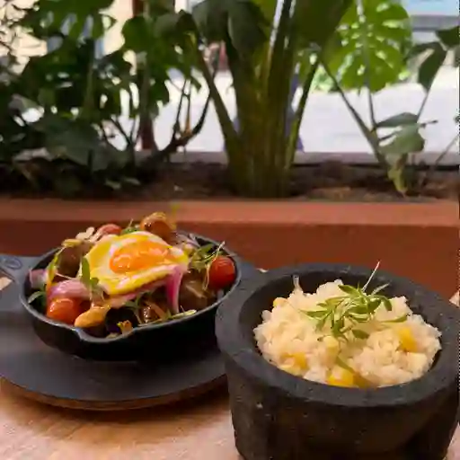 Lomo saltado