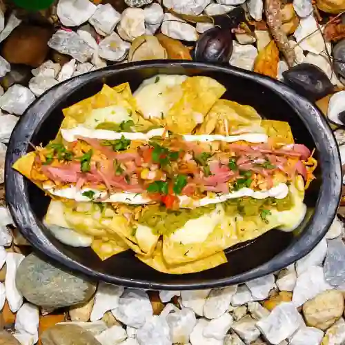 Chilaquiles de Carnitas de Cerdo