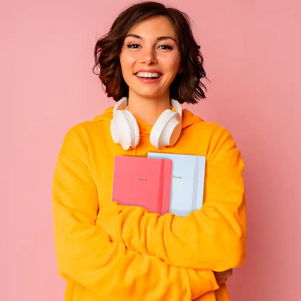 Cuaderno Estampado con Plan Mensual Rojo Miniso