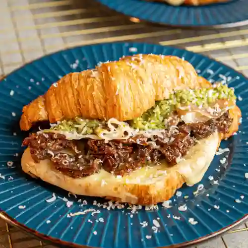 Serrano Croissant