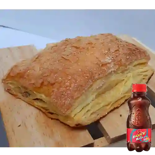 Combo Pastel de Arequipe y Queso + Pony Malta 200 ml