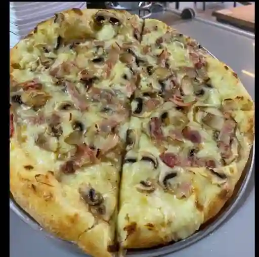 Pizza Carbonara