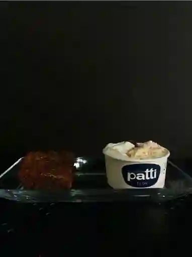 Combo gelato tradicional+torta chocolate