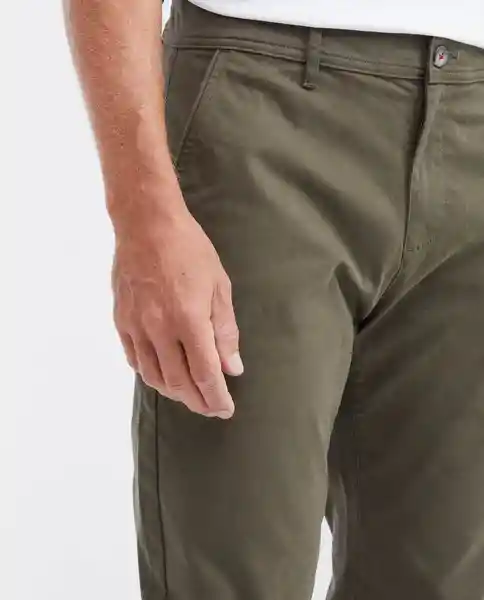 Pantalón Colors Masculino Verde Selvoso Talla 34 Chevignon