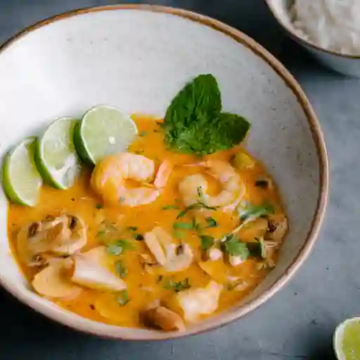Sopa tom yum goon