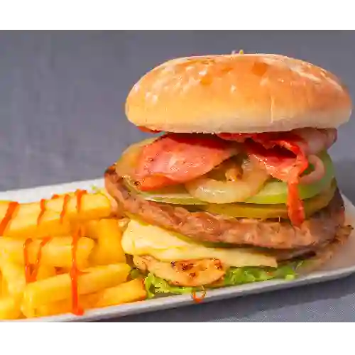 Hamburguesa Combinada (Con Papas)