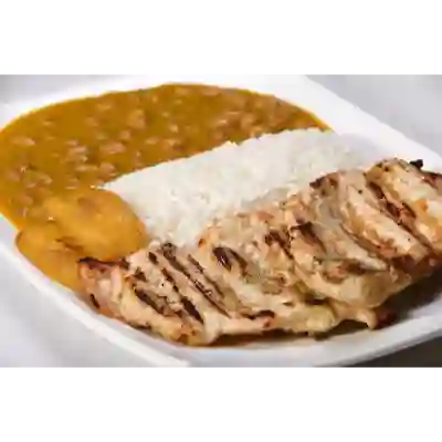 Filete de Pollo y Frjol