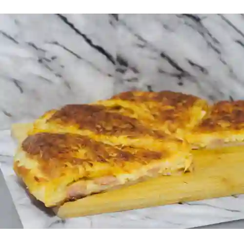 Porción de Pizza Hojaldrada de Pollo
